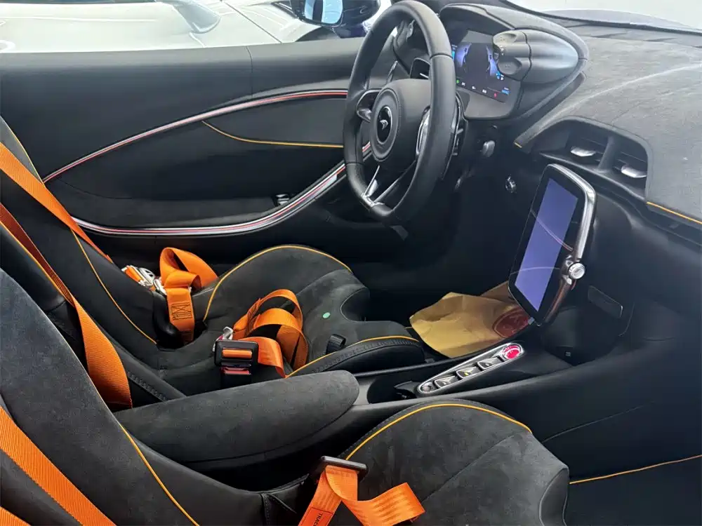 McLaren Artura 2025 3.0T Hybrid Coupe