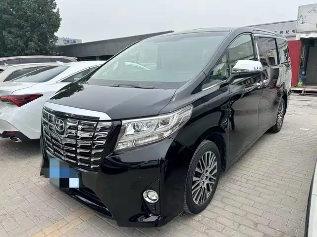 TOYOTA ELFA 2018