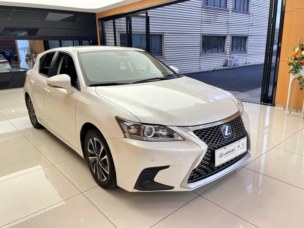 LEXUS CT