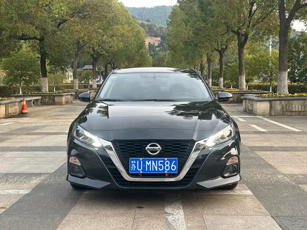 NISSAN TEANA