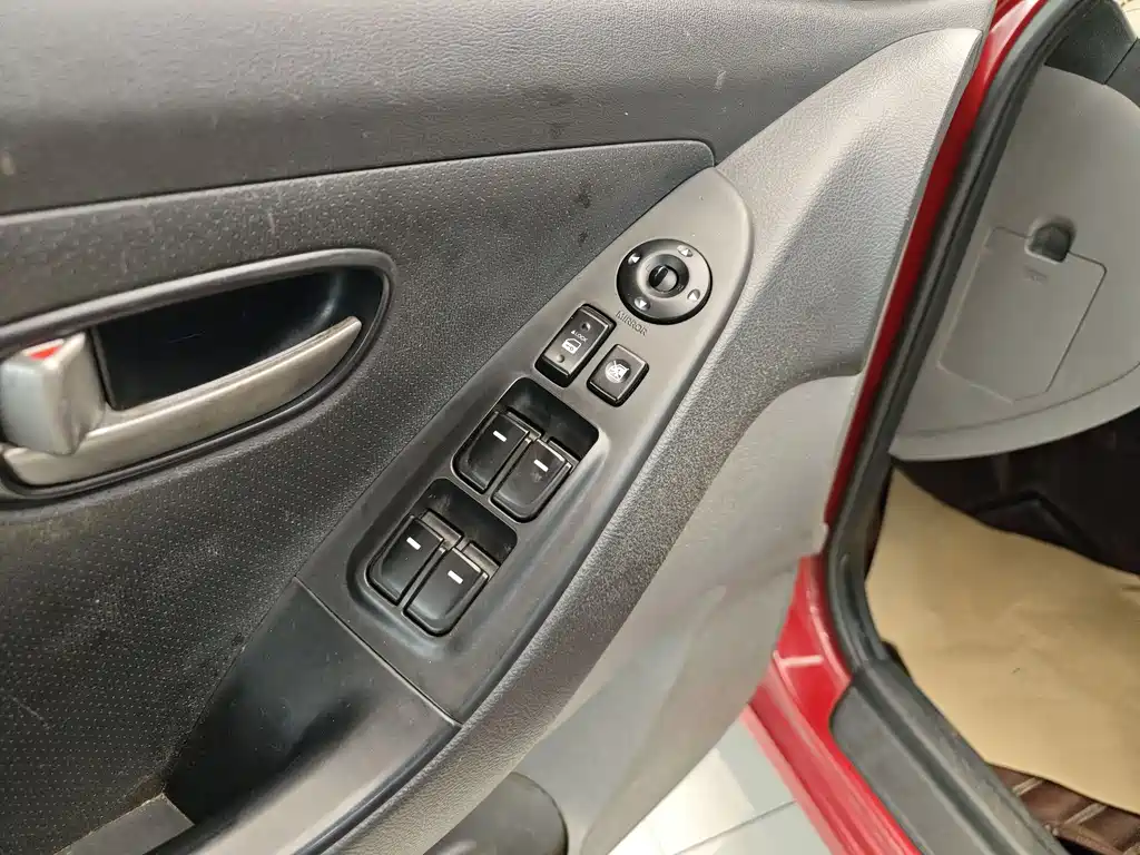Hyundai Elantra 2011 1.6L AT Comfort