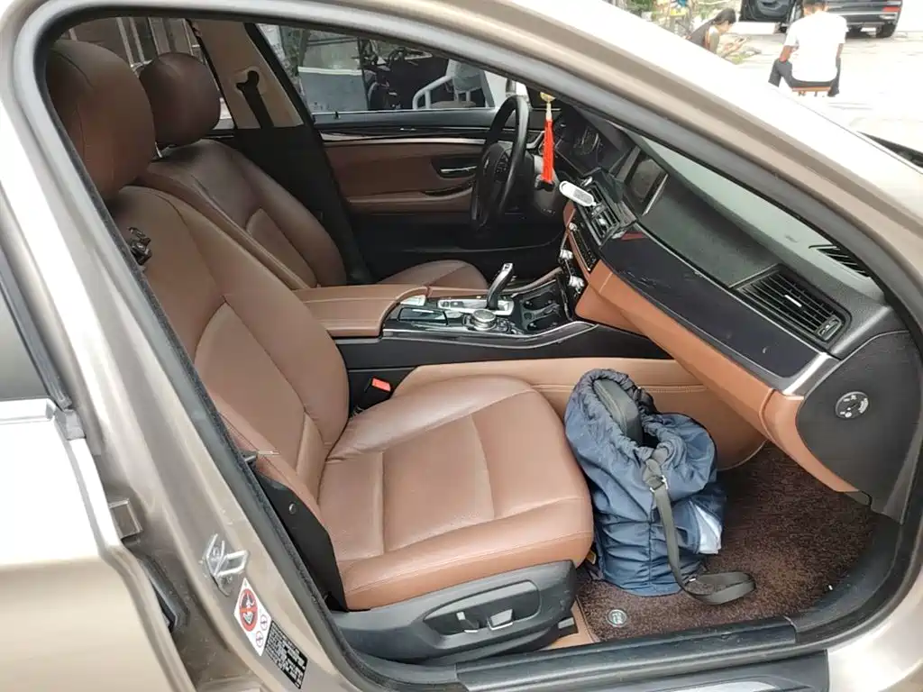BMW 5 Series (Import) — миниатюра 25