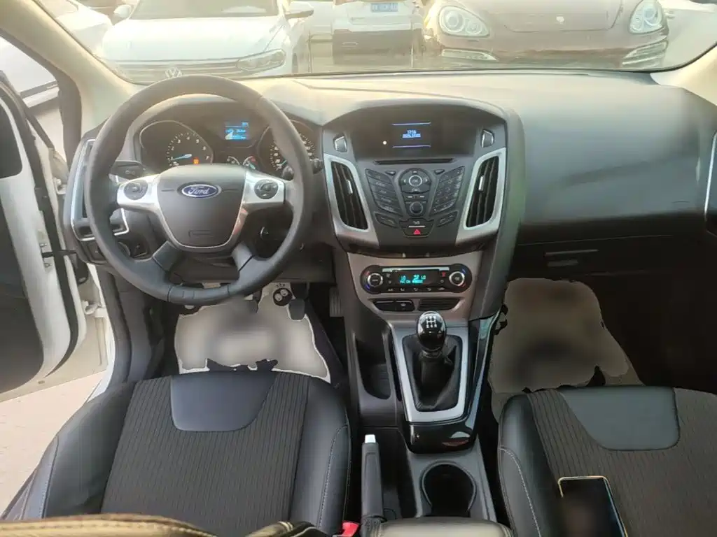 Ford Focus — миниатюра 10
