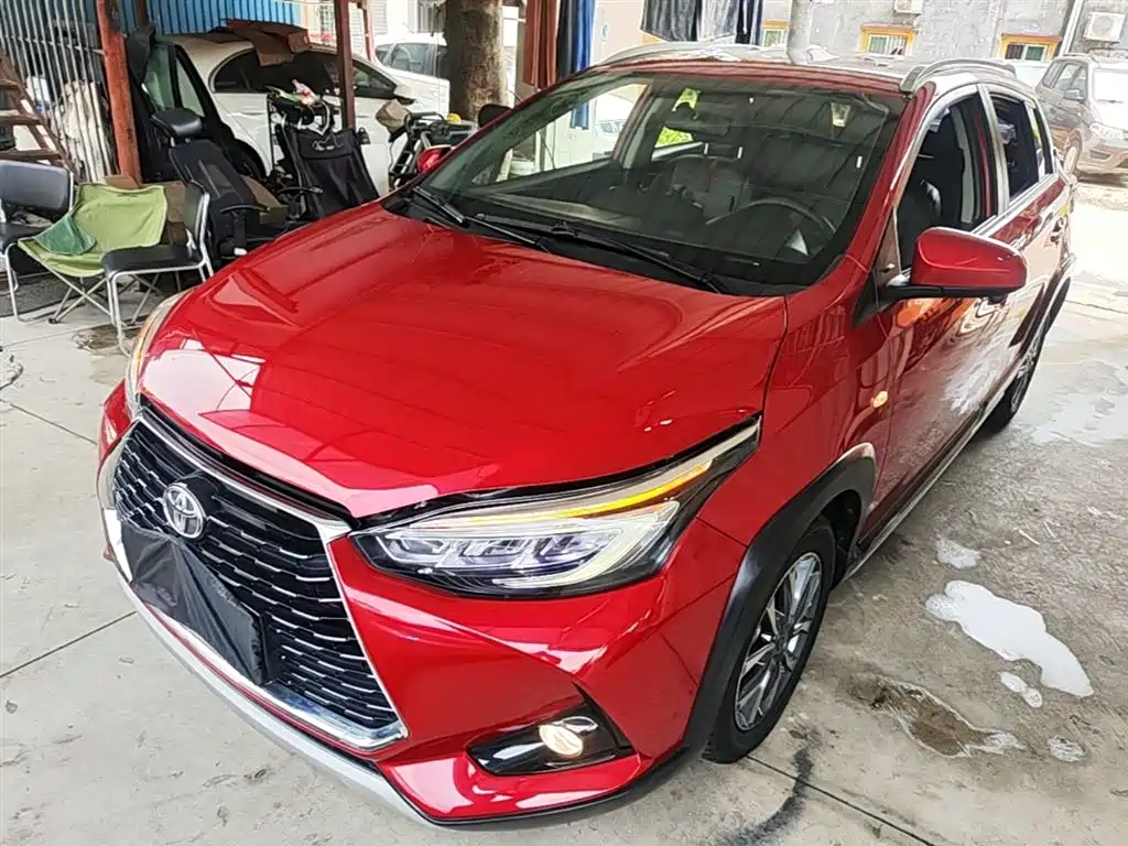 Купить Toyota Yaris L