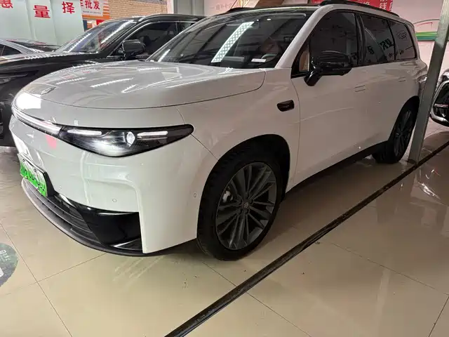 ZERO-RUNNING CAR ZERO RUN C16 2025