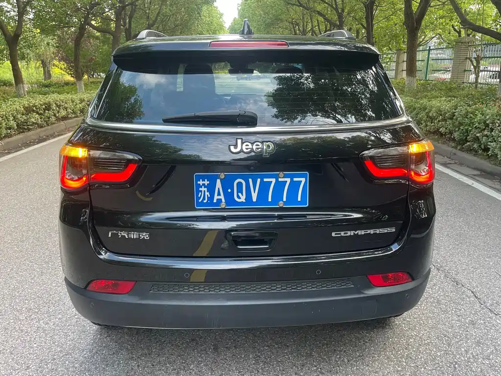 Jeep Compass — миниатюра 16
