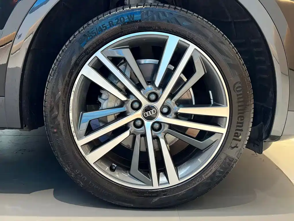 Audi Q5L 2022 40T Luxury