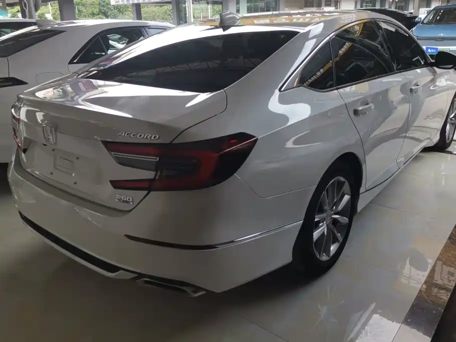 Honda Accord — миниатюра 3