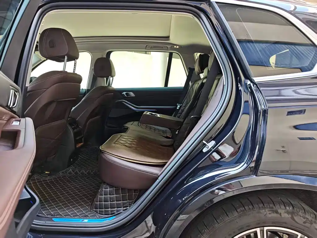 BMW X5 2022 xDrive 30Li M Sport