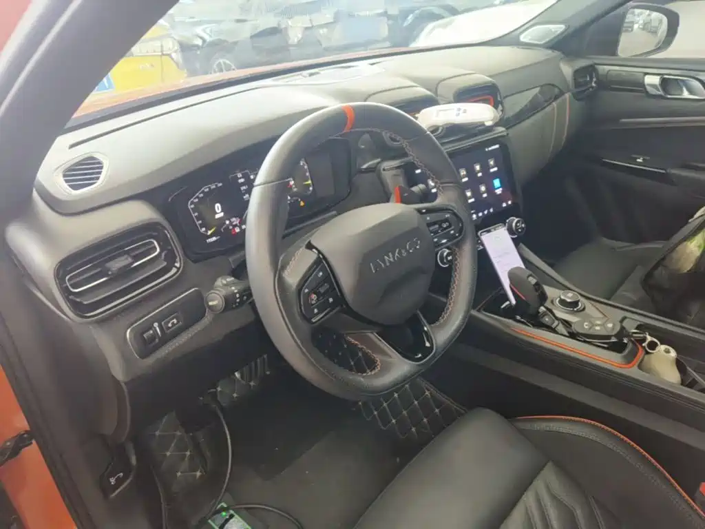 Lynk & Co 02 Hatchback — миниатюра 10