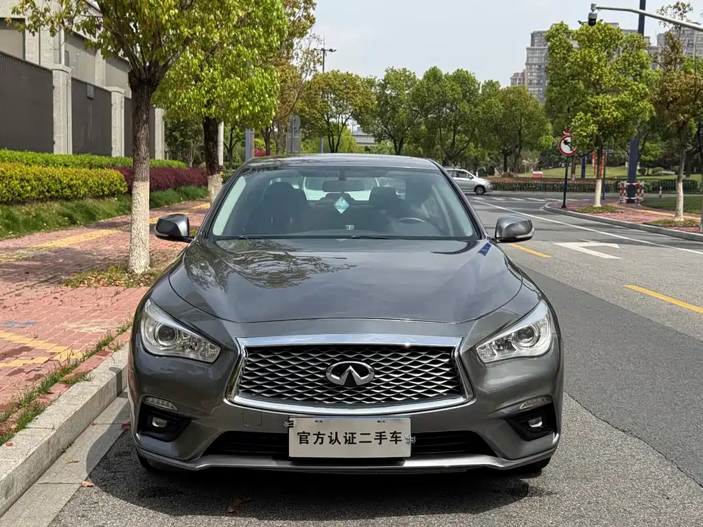 Infiniti Q50L 2018 2.0T Comfort VI