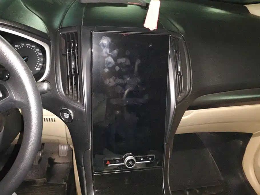 Ford Edge — миниатюра 13