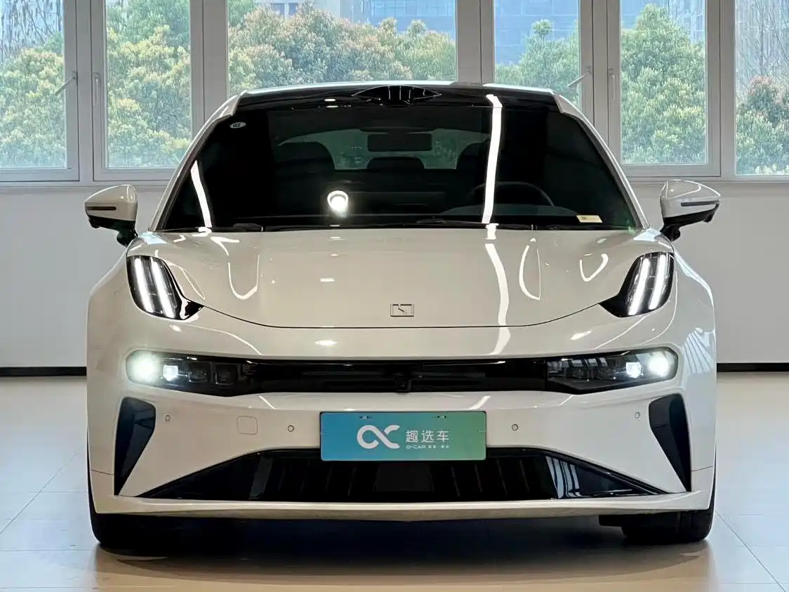 Zeekr 001