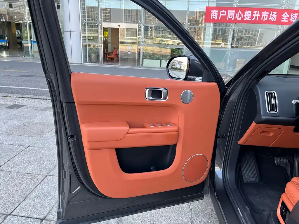 Li Auto Li L8 — миниатюра 13