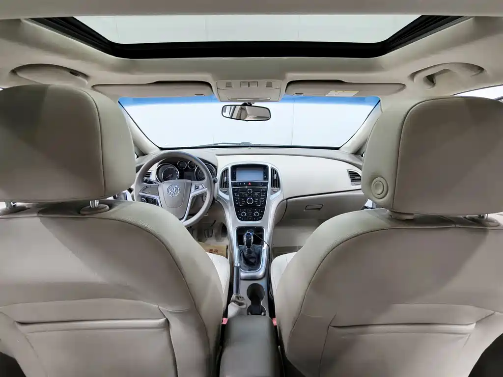Buick Excelle 2013 GT 1.6L MT