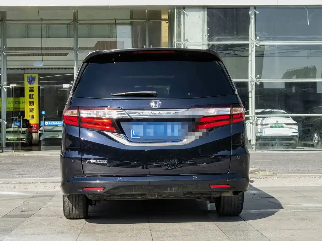 Honda Odyssey — миниатюра 6
