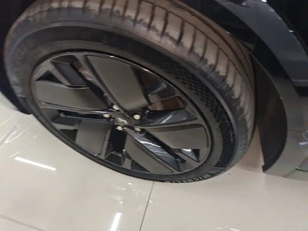 Li Auto Li L6 — миниатюра 23