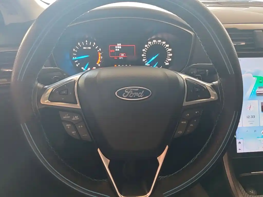Ford Mondeo — миниатюра 11