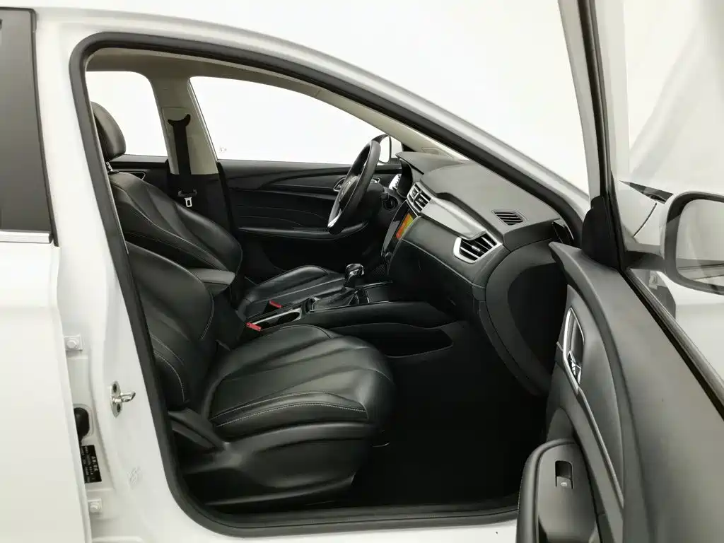 Roewe i5 — миниатюра 23