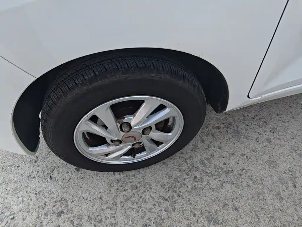 Wuling MINIEV — миниатюра 23