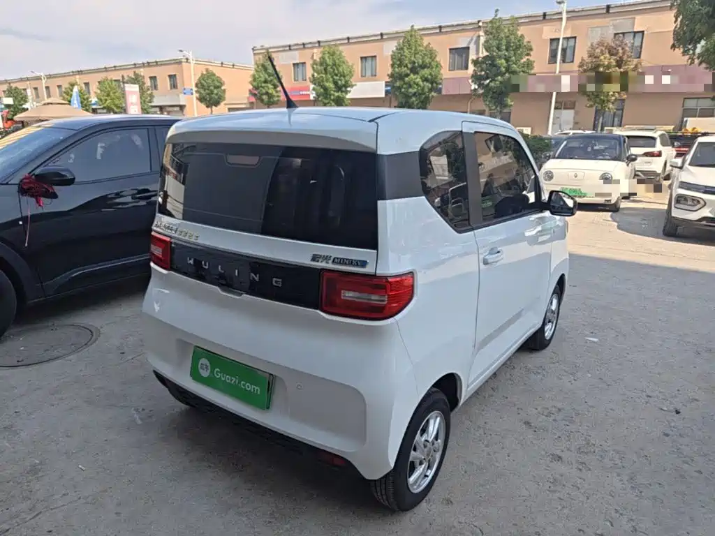 Wuling MINIEV — миниатюра 7