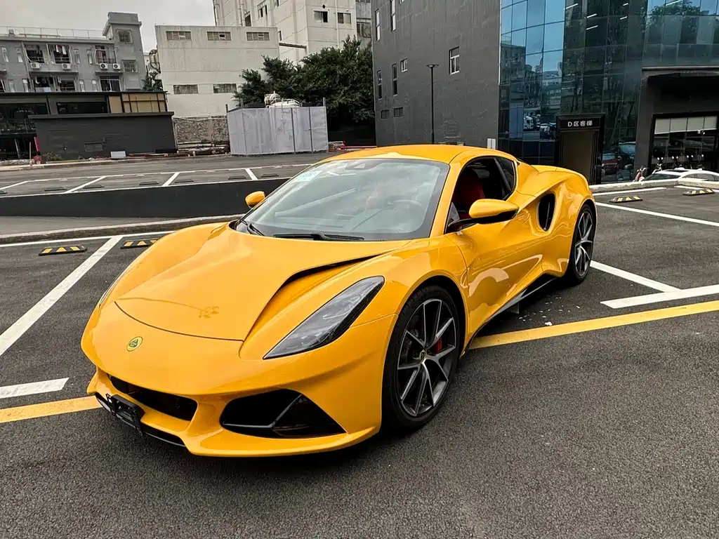 Lotus Emira 2023