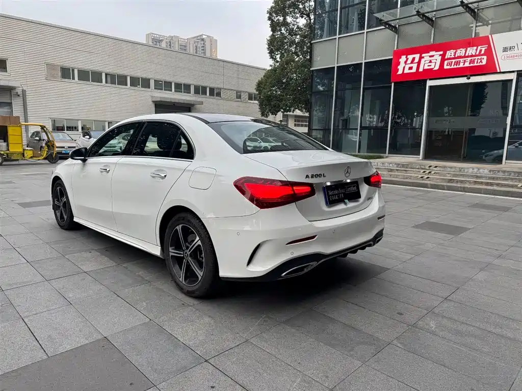 MERCEDES-BENZ A CLASS