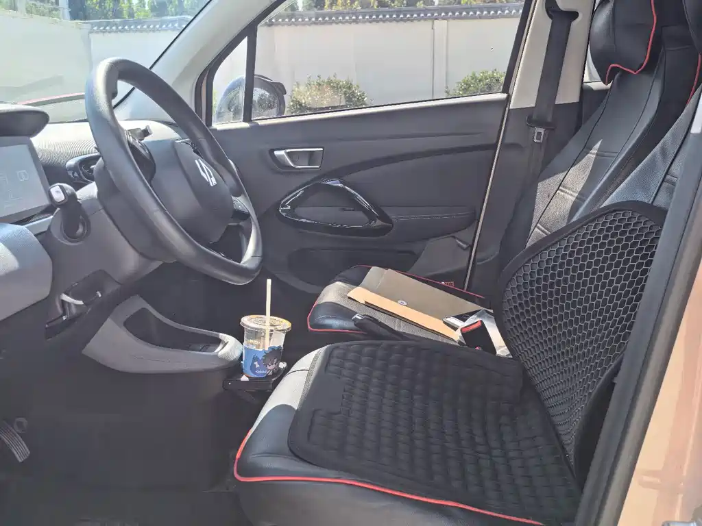 Leapmotor Leapmotor T03 — миниатюра 9