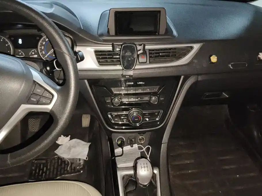 Changan V7 — миниатюра 13