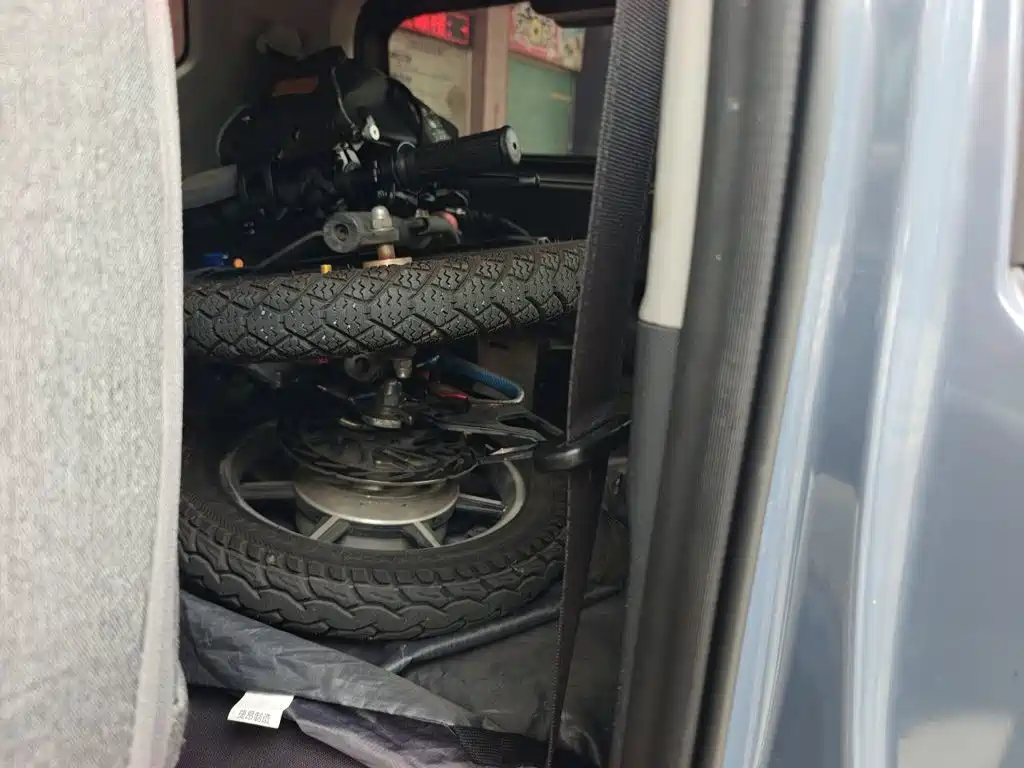 Wuling MINIEV — миниатюра 13