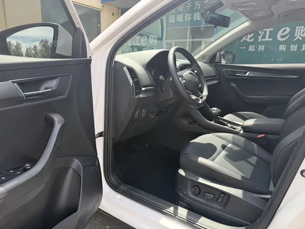 Skoda Karoq — миниатюра 8