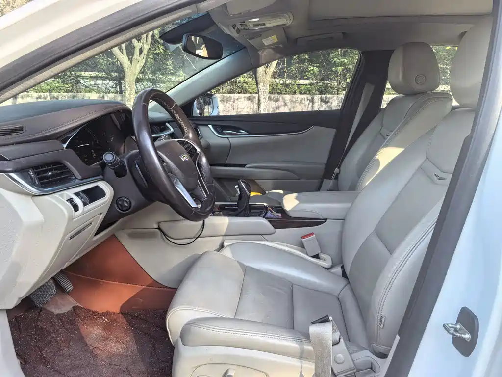 Cadillac XTS — миниатюра 7