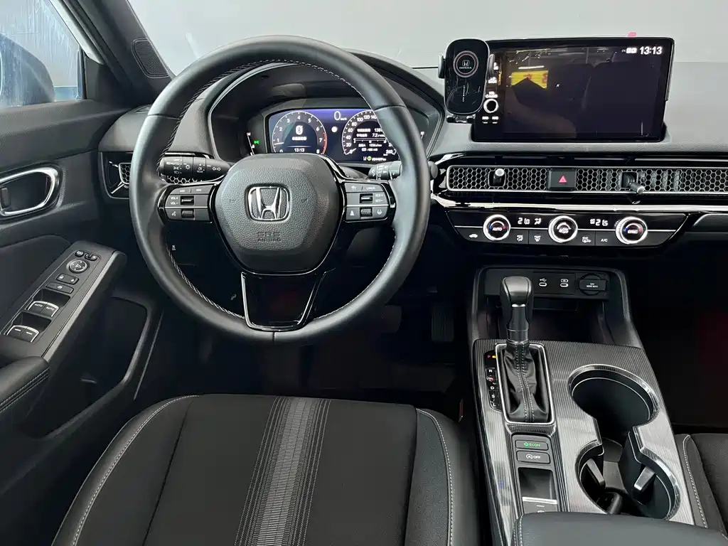 Honda Civic — миниатюра 10