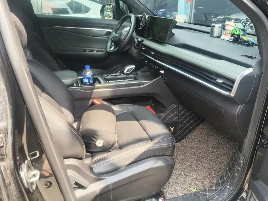 Geely Haoyue L — миниатюра 8
