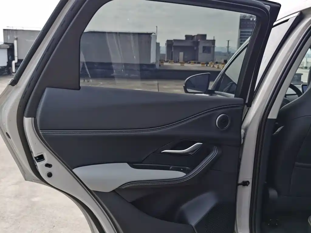 BYD Seal 05 DM-i — миниатюра 8