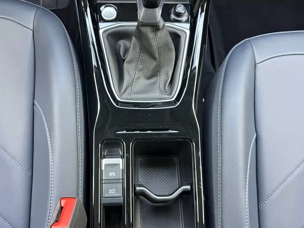 Volkswagen Tharu — миниатюра 8