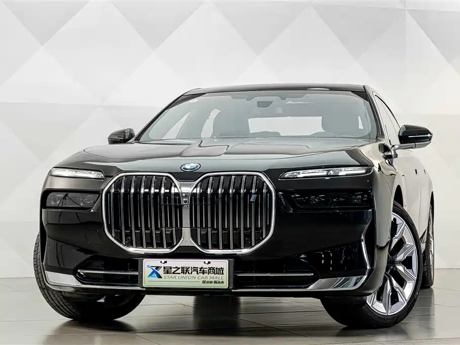BMW i7 — миниатюра 3