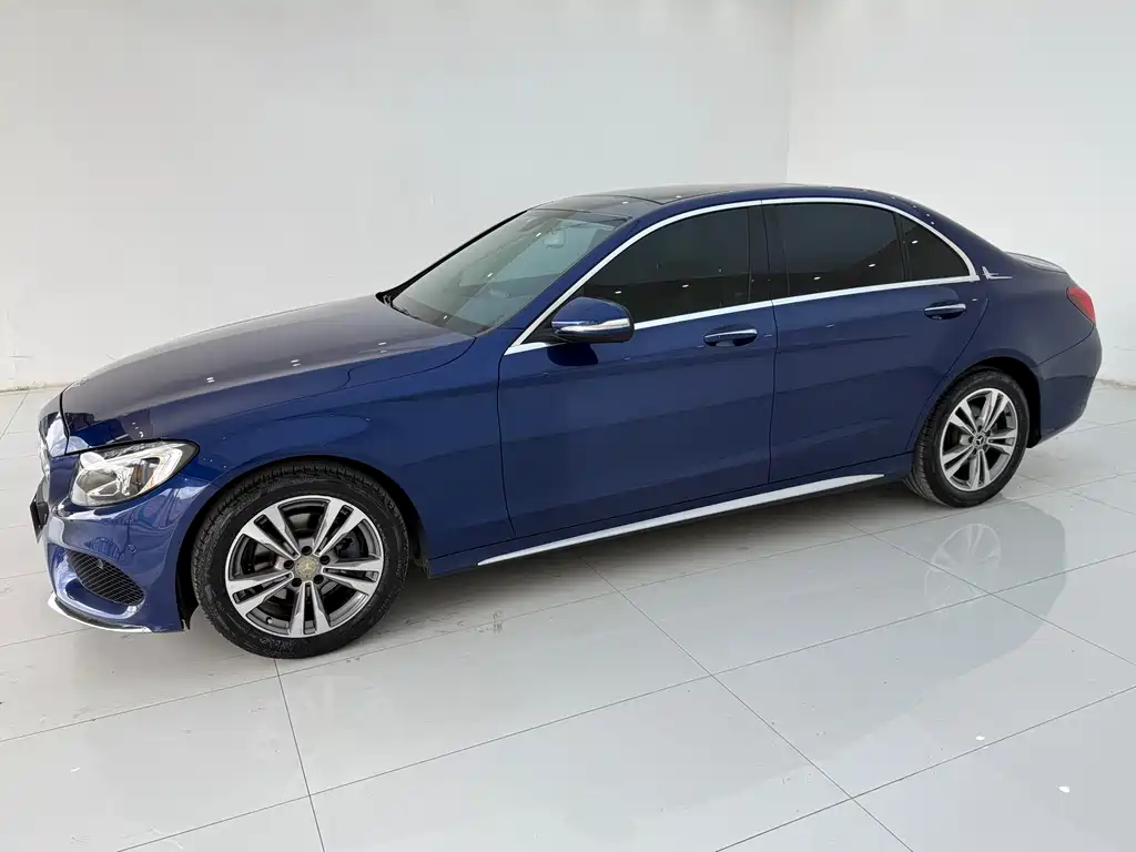 Mercedes-Benz C-Class - фото 4