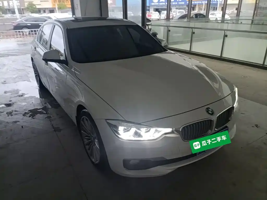 BMW 3 Series — миниатюра 4