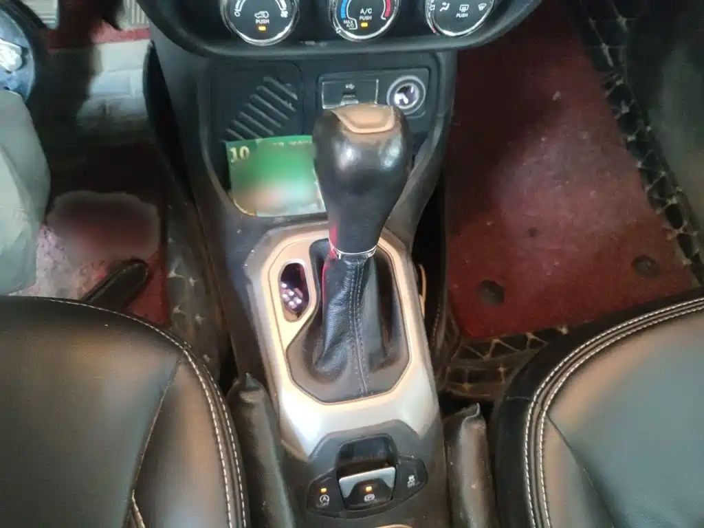 Jeep Renegade — миниатюра 10