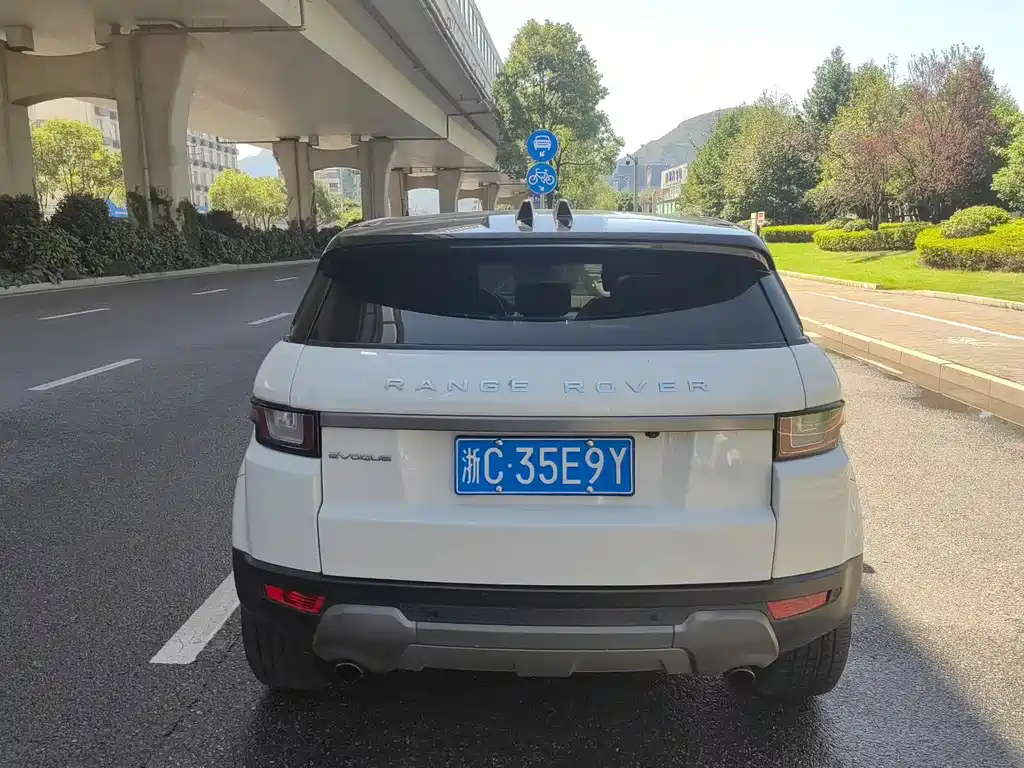 Land Rover Evoque — миниатюра 9