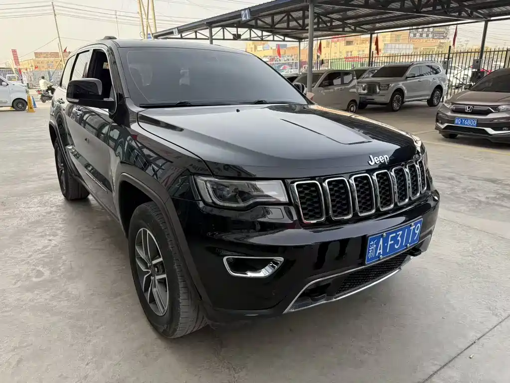 Jeep Grand Cherokee (Import) 2022