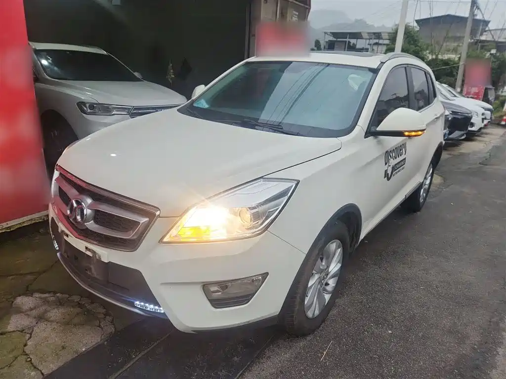 BAIC Senova X65 2016
