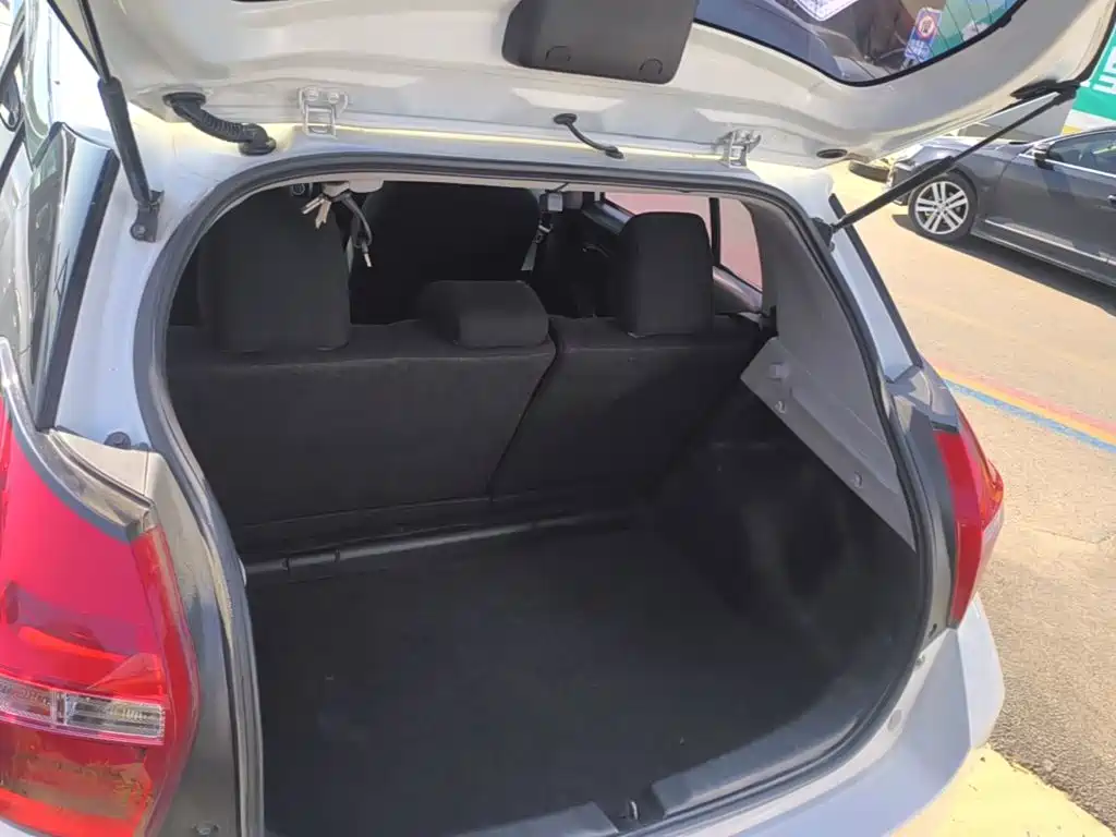 Toyota Vios FS — миниатюра 19