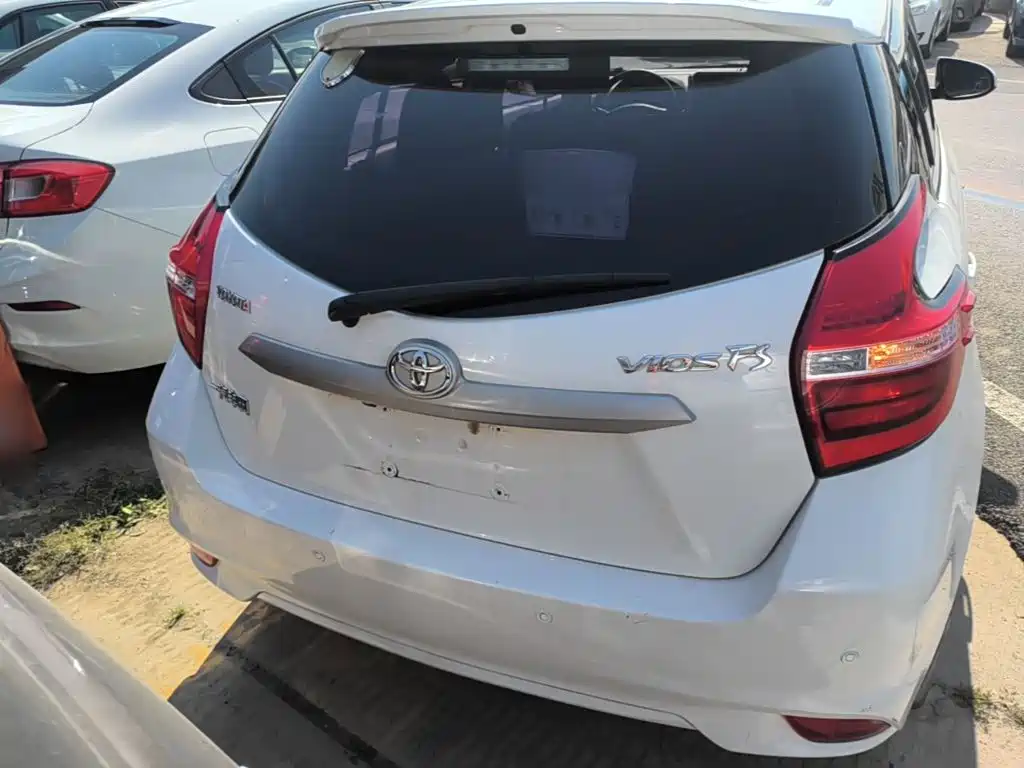 Toyota Vios FS — миниатюра 6