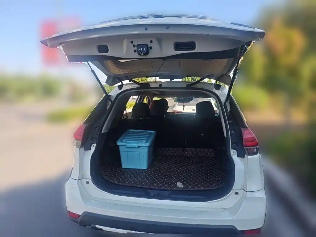 Nissan X-Trail — миниатюра 10
