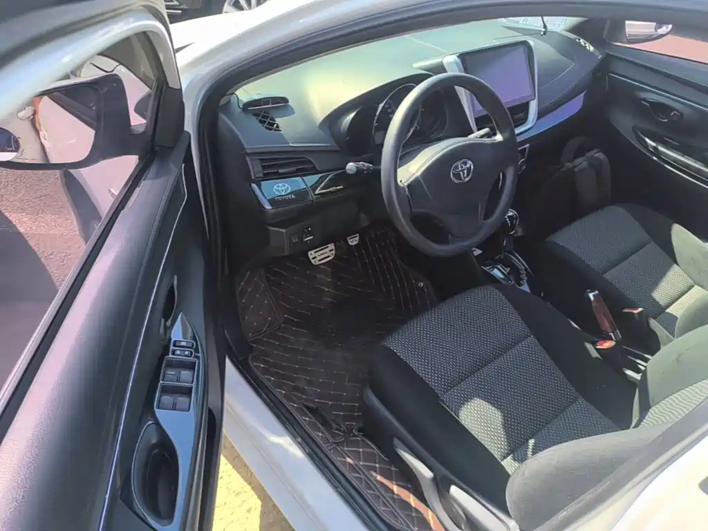 Toyota Vios FS — миниатюра 16