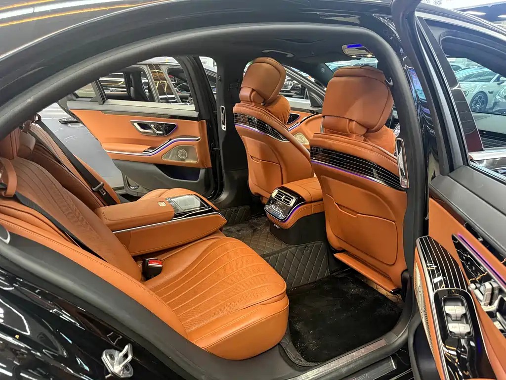 Mercedes-Benz S-Class — миниатюра 13