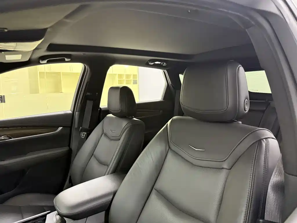 Cadillac XT5 — миниатюра 12
