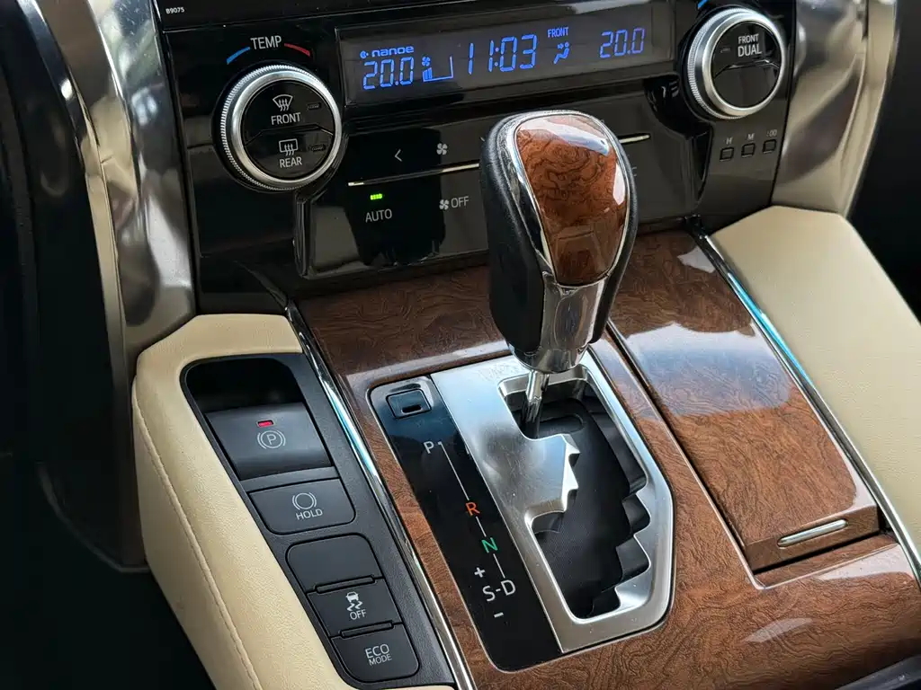 Toyota Alphard — фотографии объявления, Фото 15